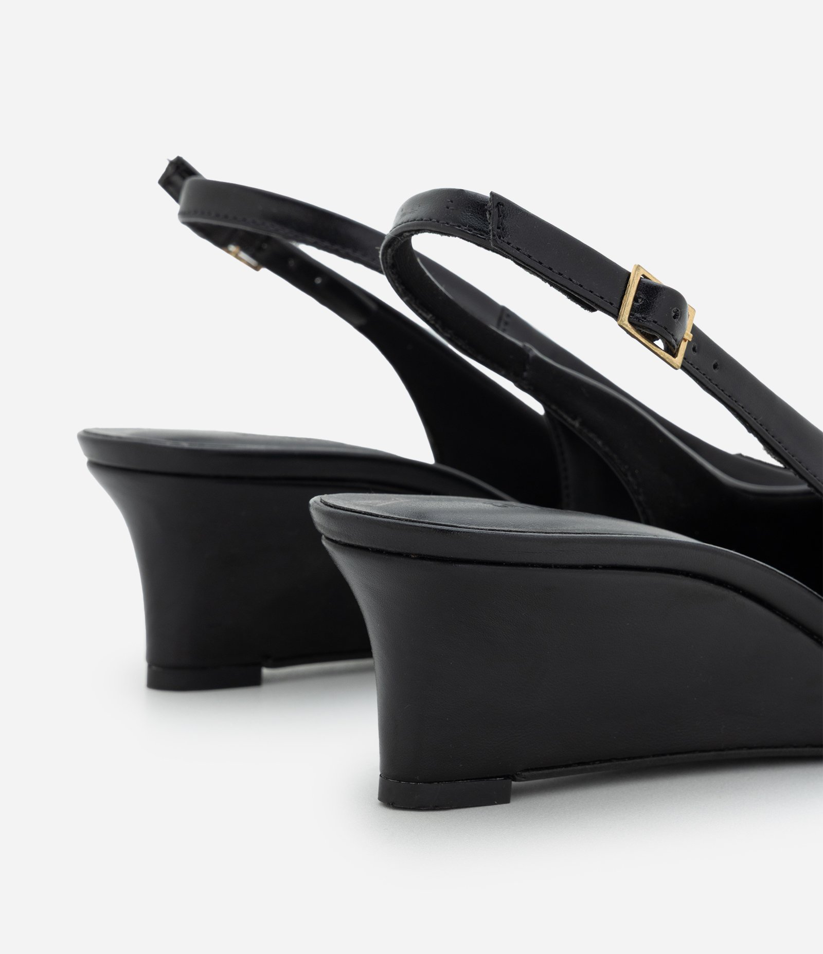 Sapato Slingback em PU com Salto Anabela Preto 5