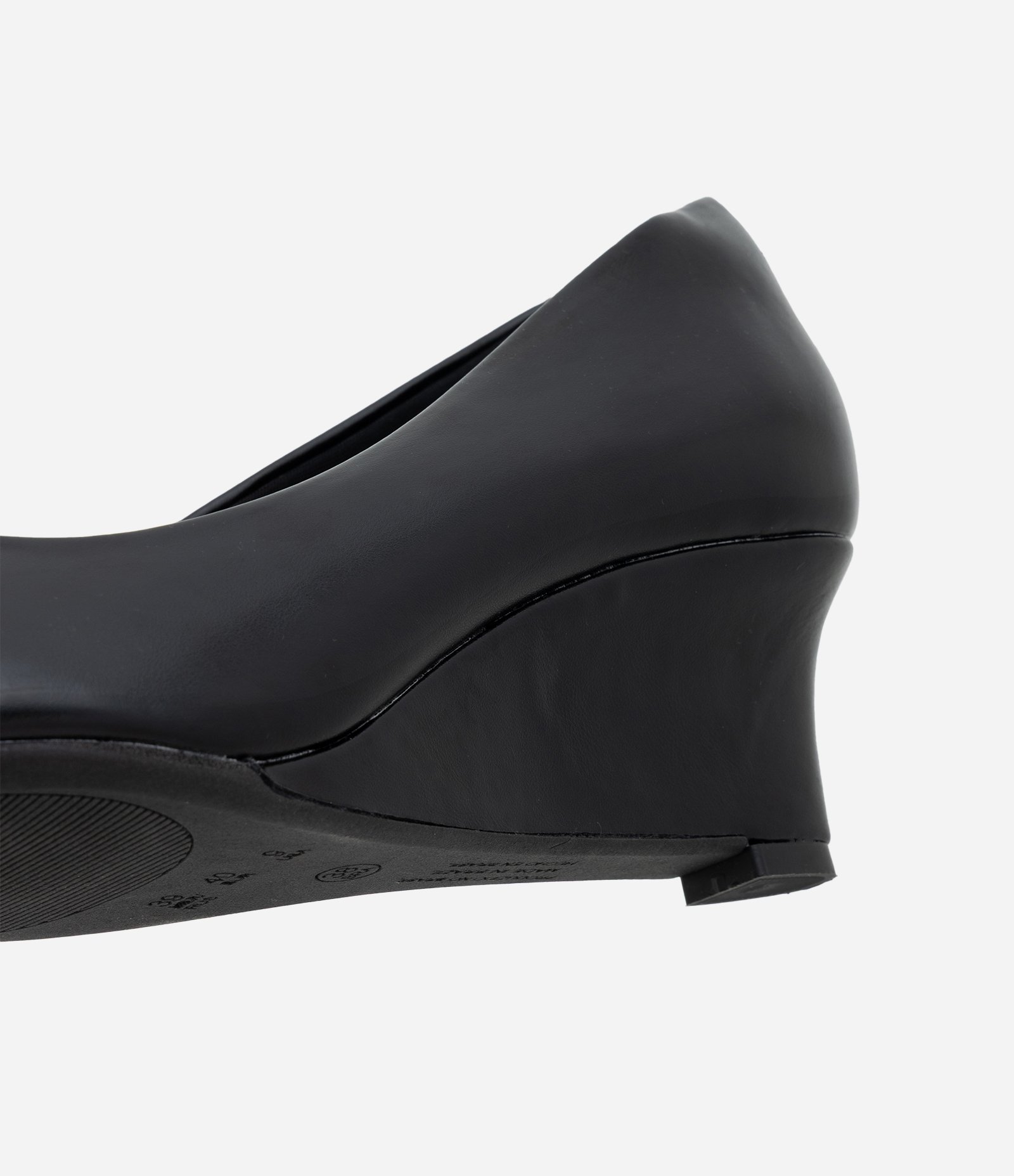 Sapato Scarpin Anabela em PU com Bico Fino e Salto Médio Preto 4