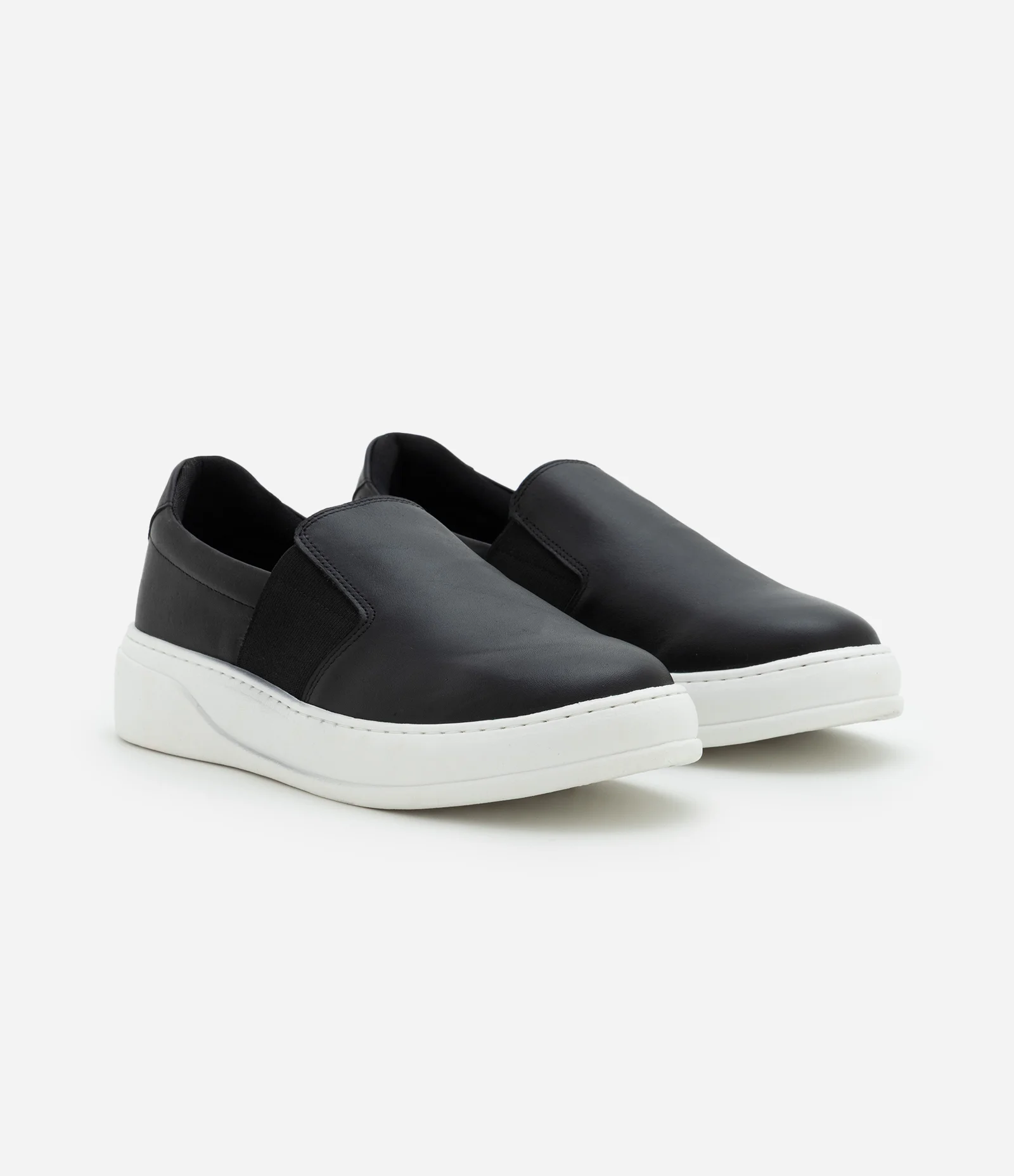 Tênis Slip On em Couro Napa Preto 2