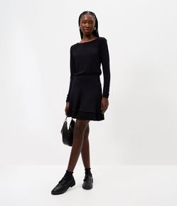 Vestido Curto Evasê em Viscose com Manga Longa e Babados