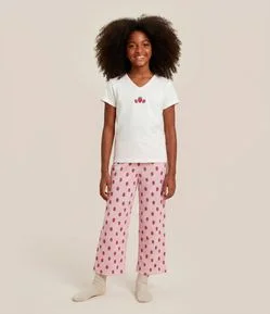 Pijama Infantil com Estampa Fullprint Morangos – Tam 7 a 16 Anos