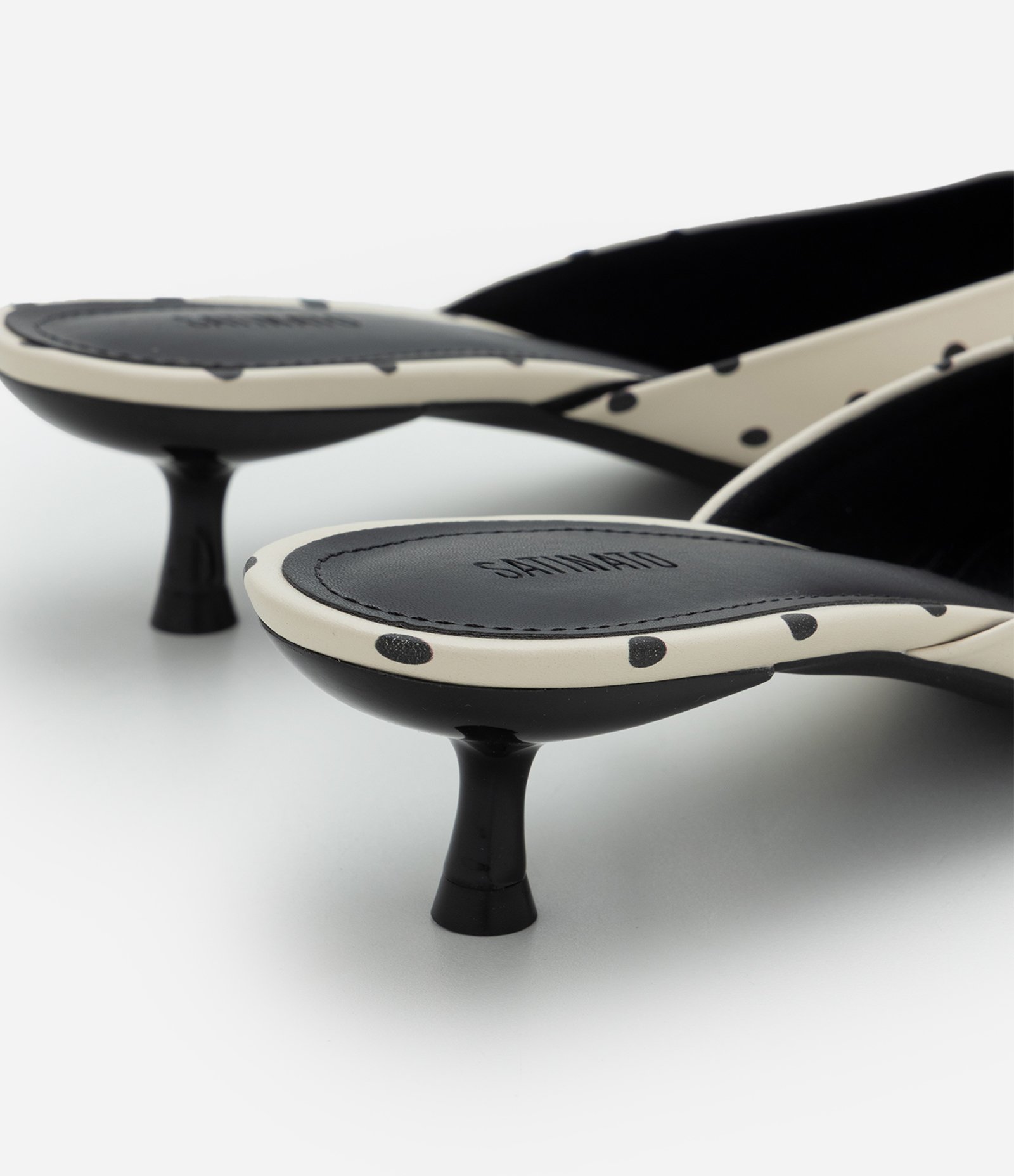 Sapato Mule em PU com Estampa Poá Off White 4