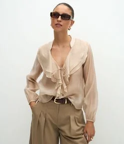 Blusa Ampla em Organza com Decote em V e Babados