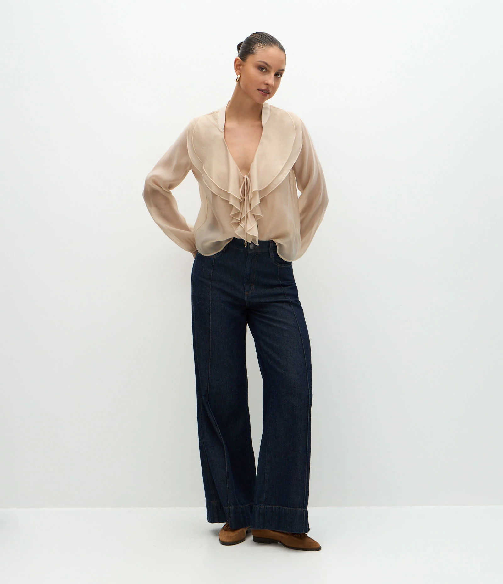 Blusa Ampla em Organza com Decote em V e Babados Rosa Claro 2