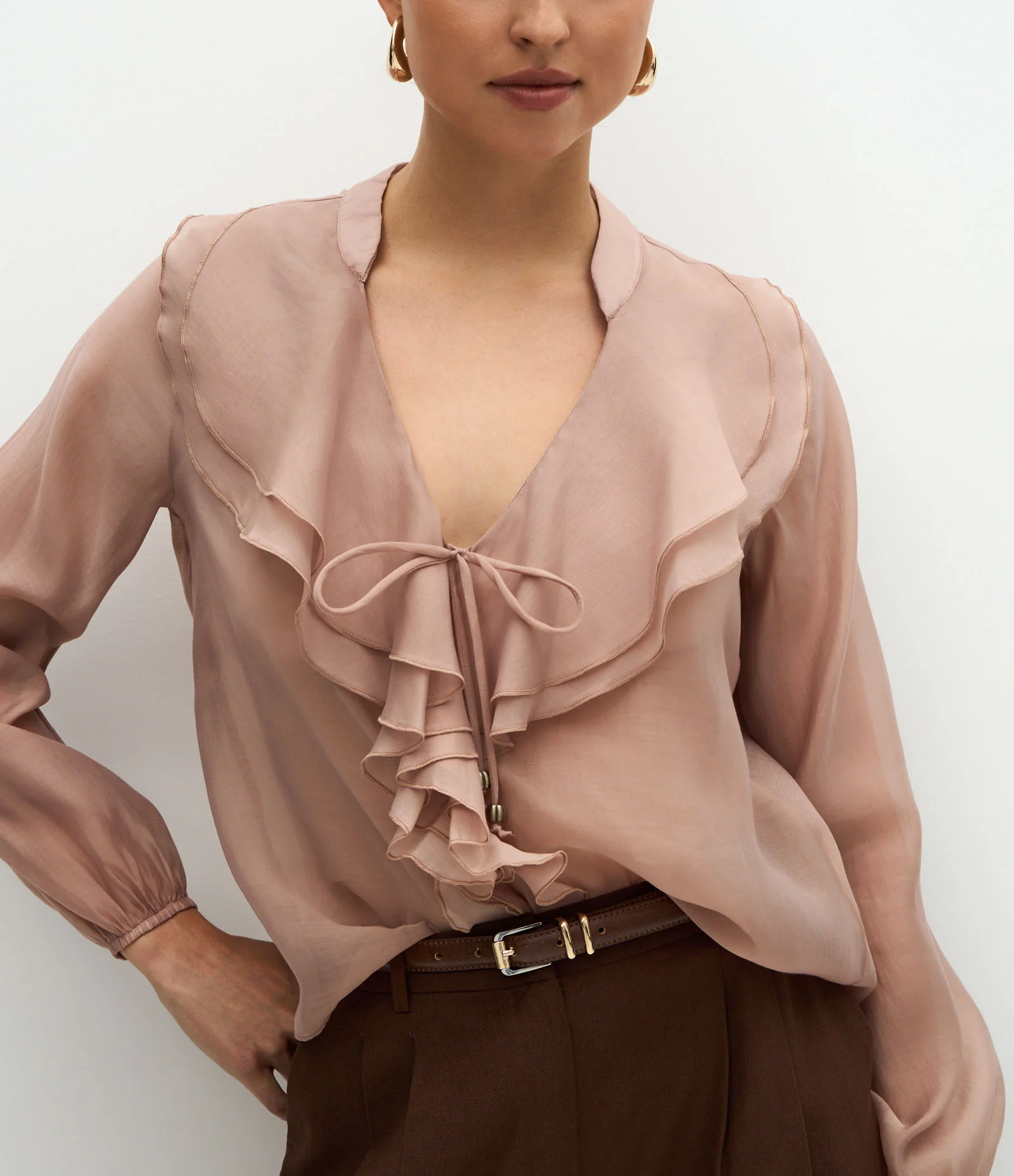 Blusa Ampla em Organza com Decote em V e Babados Rosa 4