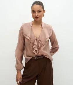Blusa Ampla em Organza com Decote em V e Babados