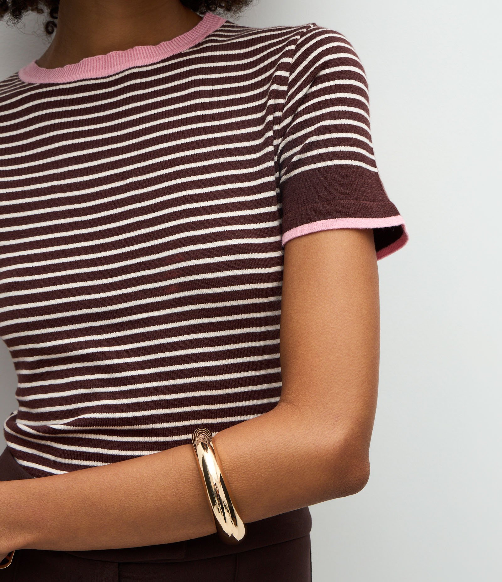 Blusa Regular em Tricô com Estampa Listrada Marrom/Rosa 4