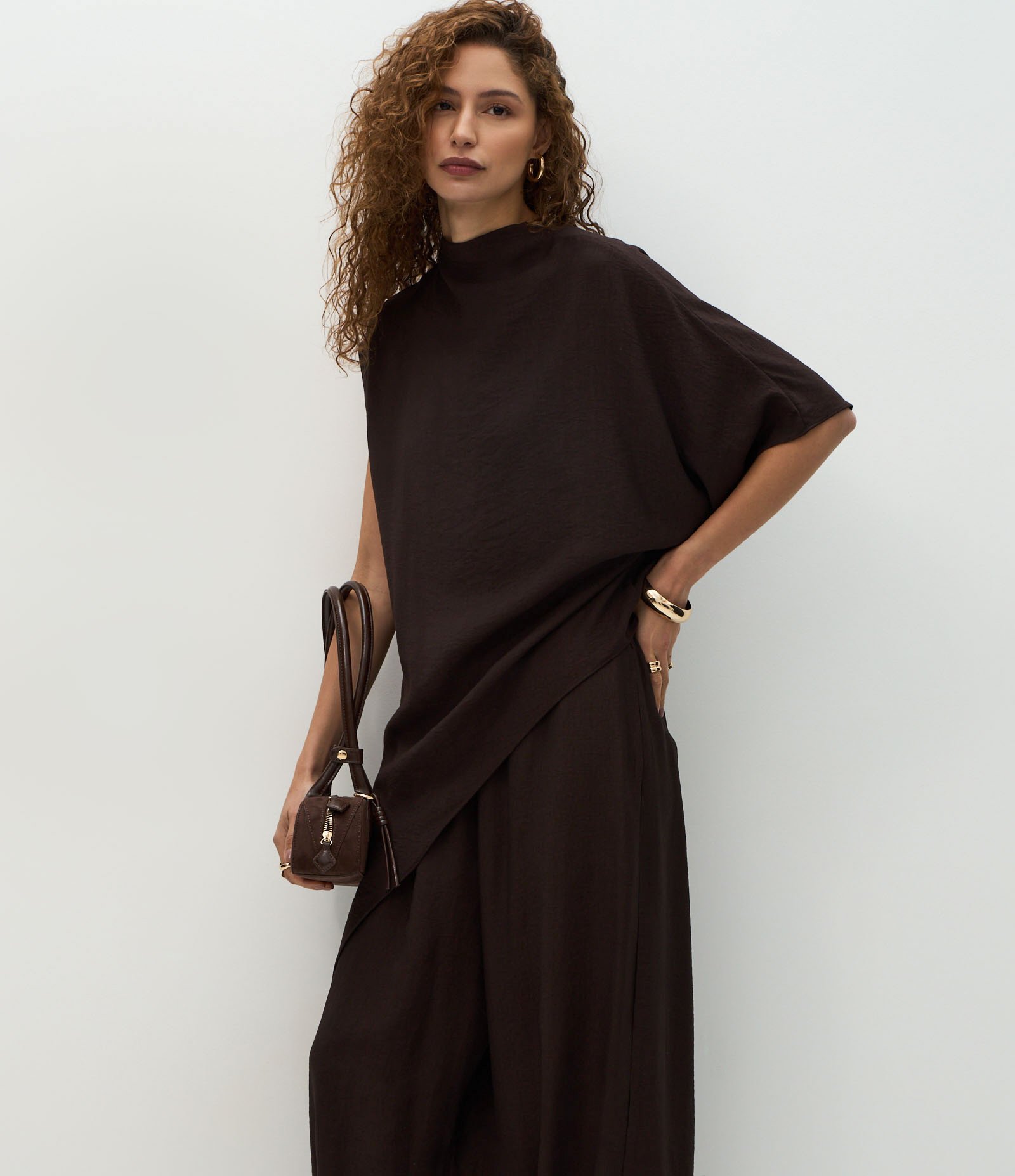 Calça Aladim em Viscose com Cós Elástico Marrom 2