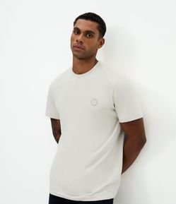 Camiseta Comfort em Algodão com Selo Náutico Âncora