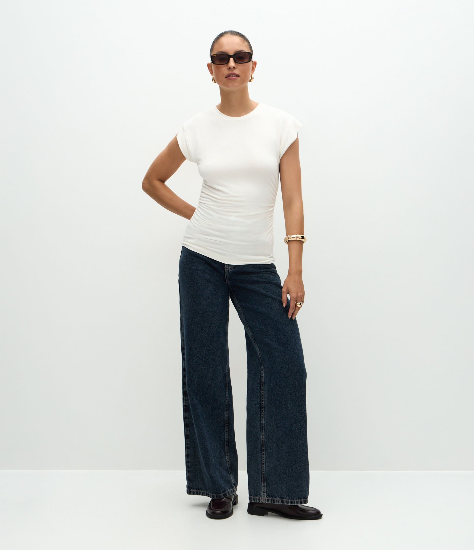 Blusa em Viscose com Franzidos na Lateral Branco 2