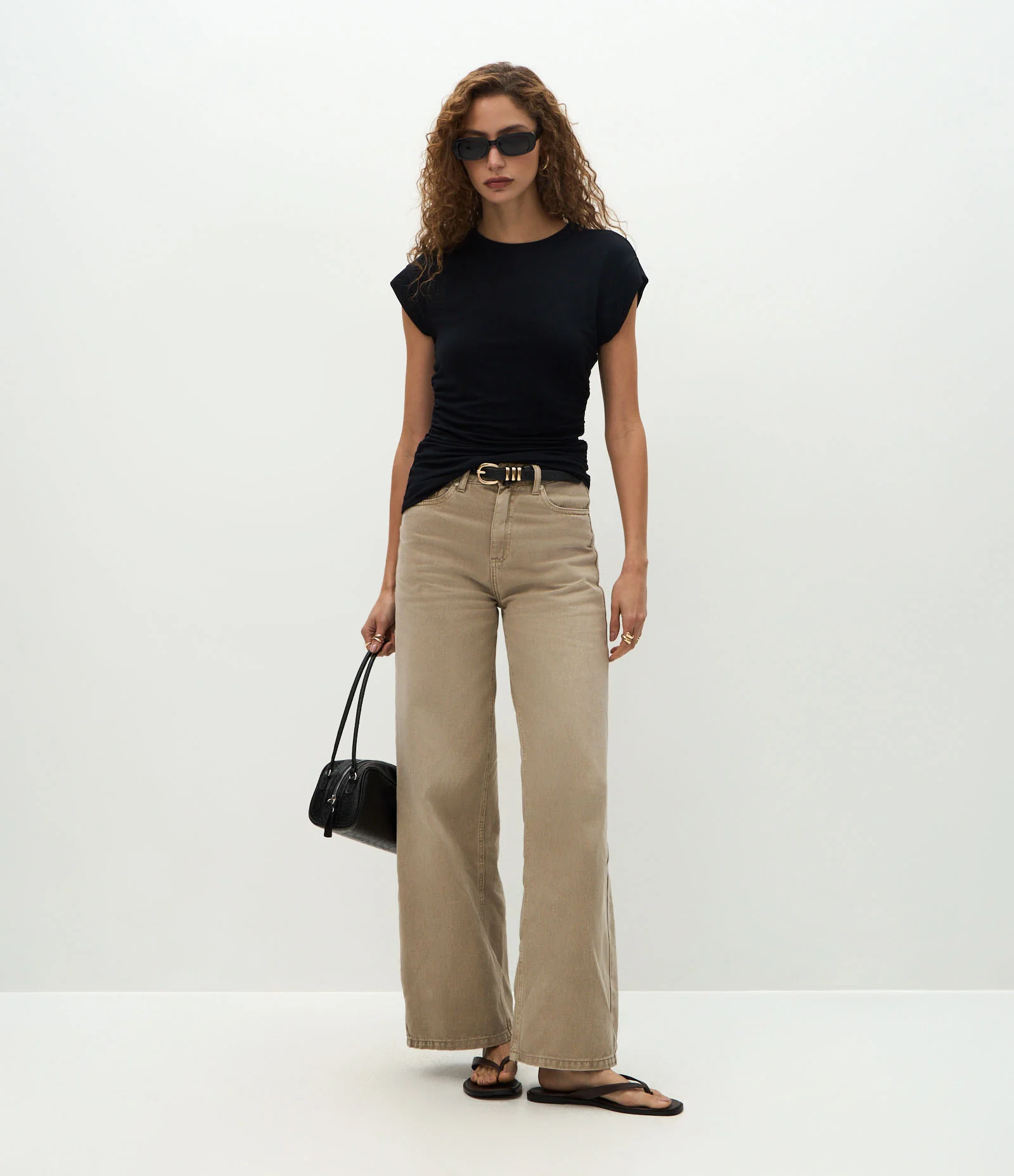 Blusa em Viscose com Franzidos na Lateral Preto 2