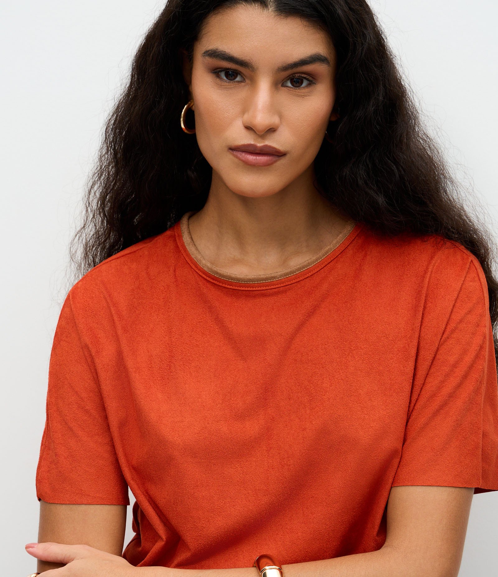 Blusa em Suede com Gola Contrastante Laranja 3