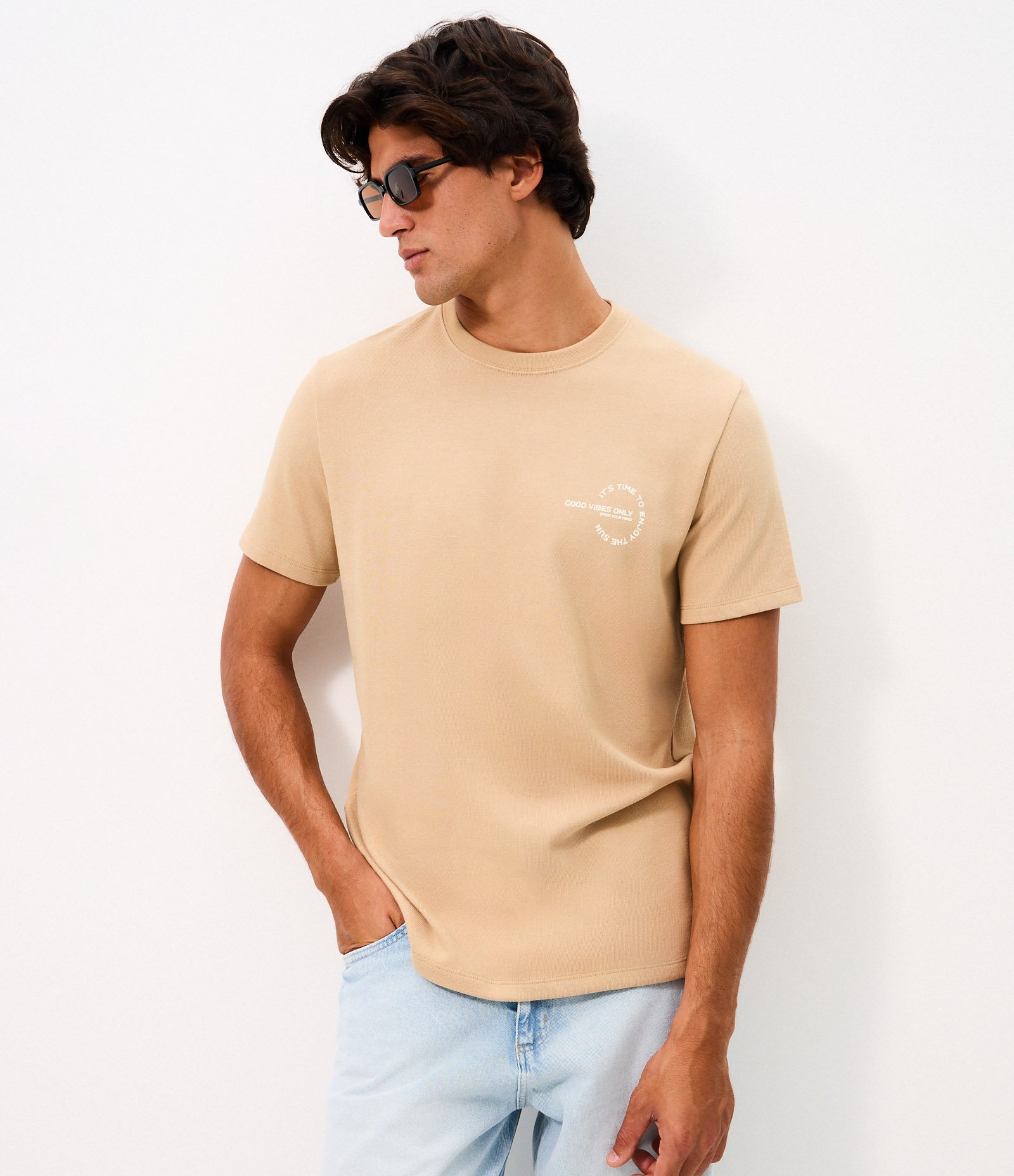 Camiseta Comfort Good Vibes Only Bege 4