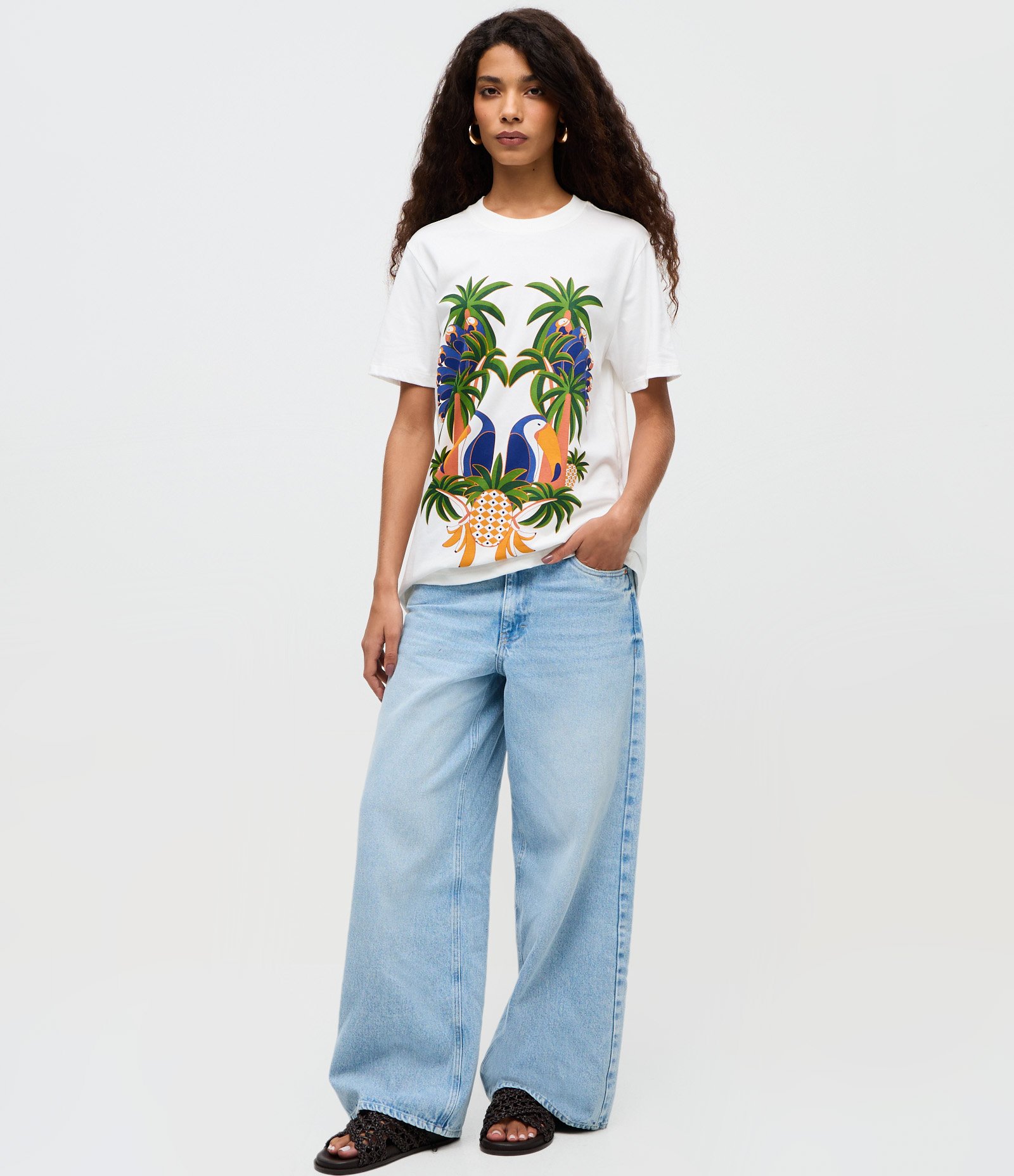 Blusa Regular em Algodão com Estampa Brazuca Off White 2