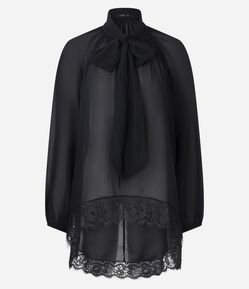 Blusa em Chiffon com Gola Laço e Renda na Barra