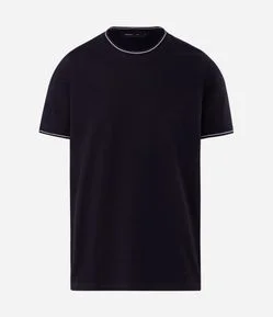 Camiseta Manga Curta com Detalhes Contrastantes