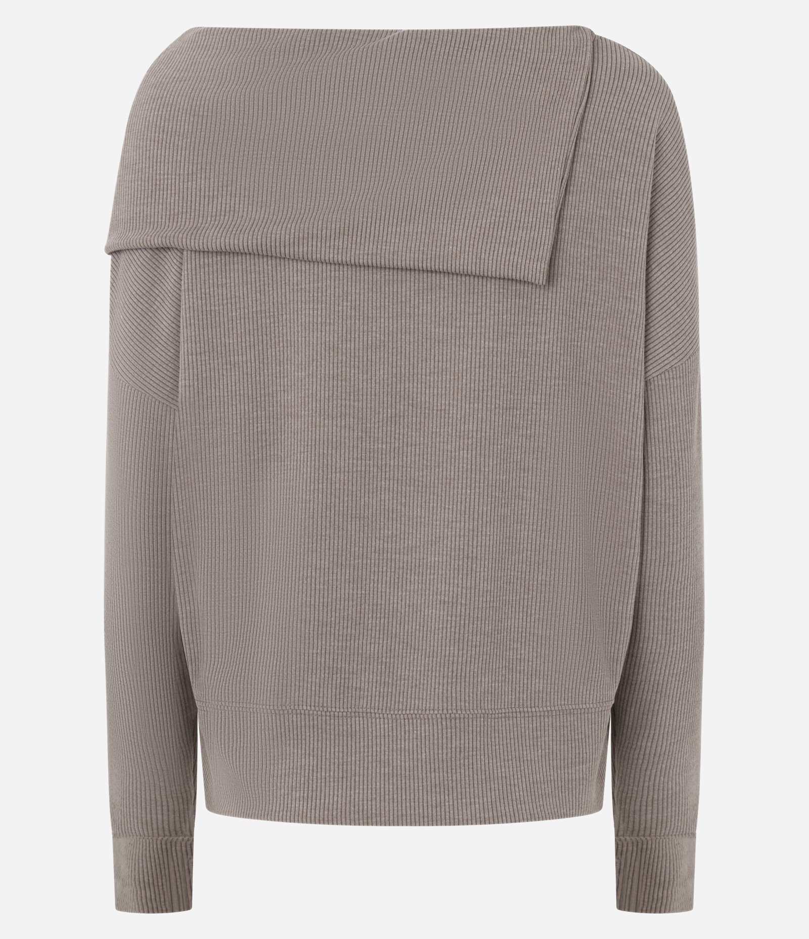 Blusa em Anarruga com Gola Boba Marrom 7
