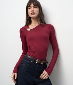 Body em Poliamida com Aviamento de Flor Delicada