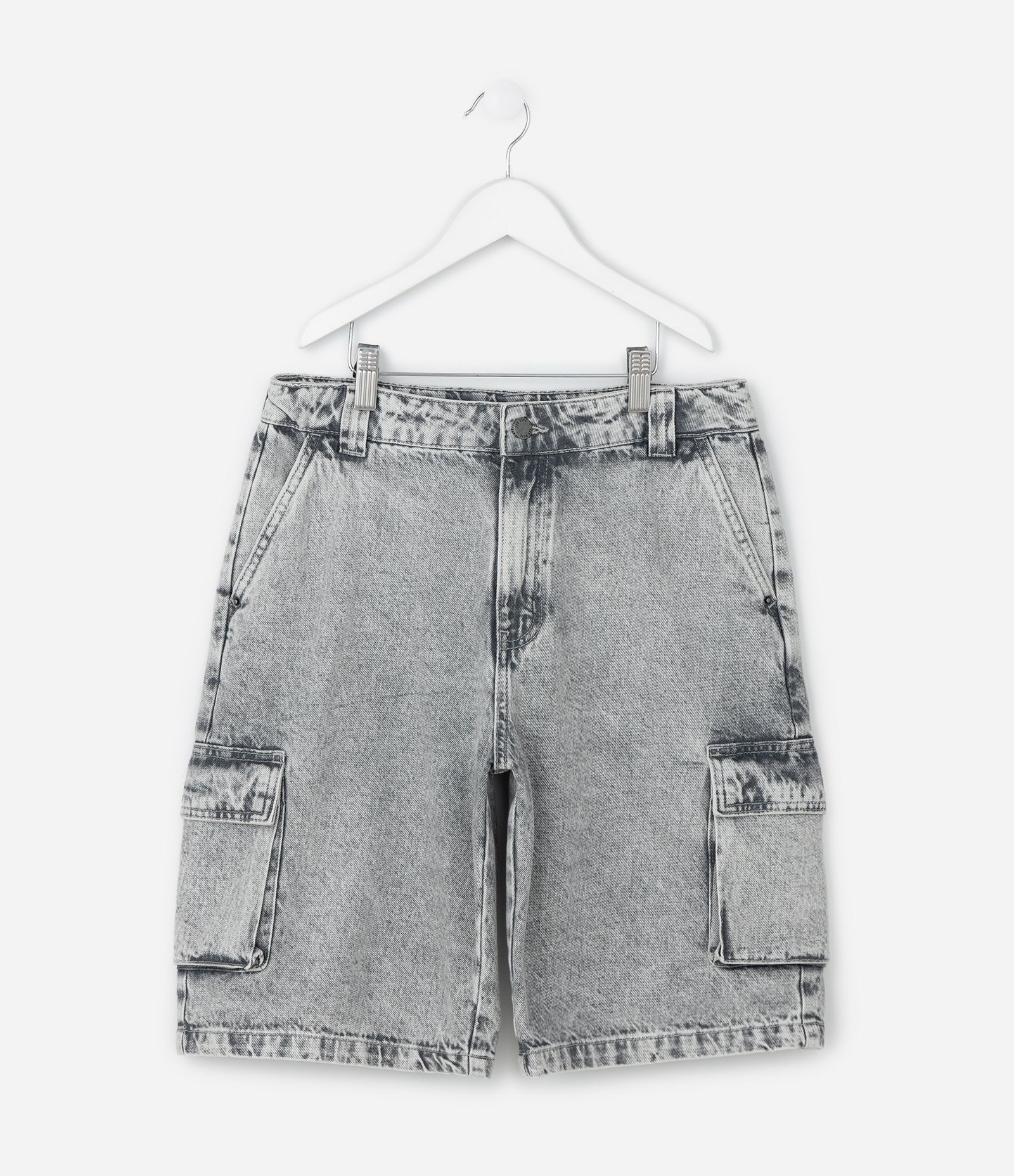 Bermuda Baggy Infantil em Jeans com Bolso Cargo – Tam 5 a 14 Anos Cinza 1