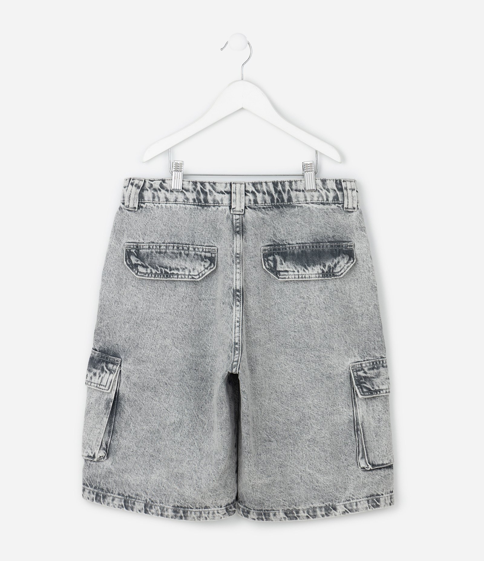 Bermuda Baggy Infantil em Jeans com Bolso Cargo – Tam 5 a 14 Anos Cinza 2