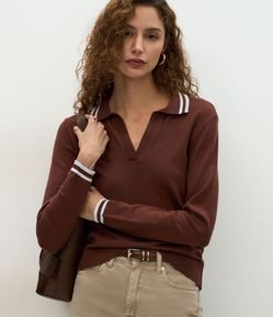 Blusa em Tricô com Gola Polo e Viés Contrastantes