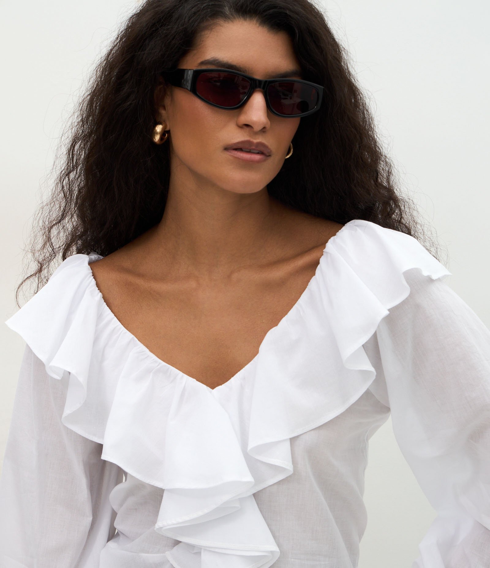 Bata Peplum com Manga Bufante e Babados Branco 3