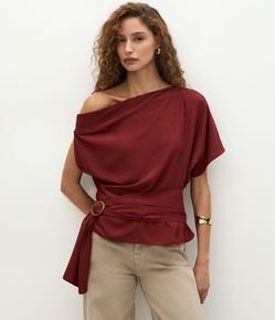 Blusa Um Ombro Só Com Faixa e Aplicação de Argola
