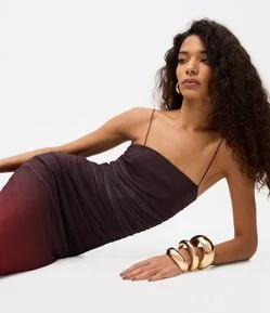 Vestido Longo Degradê com Sobreposição em Tule