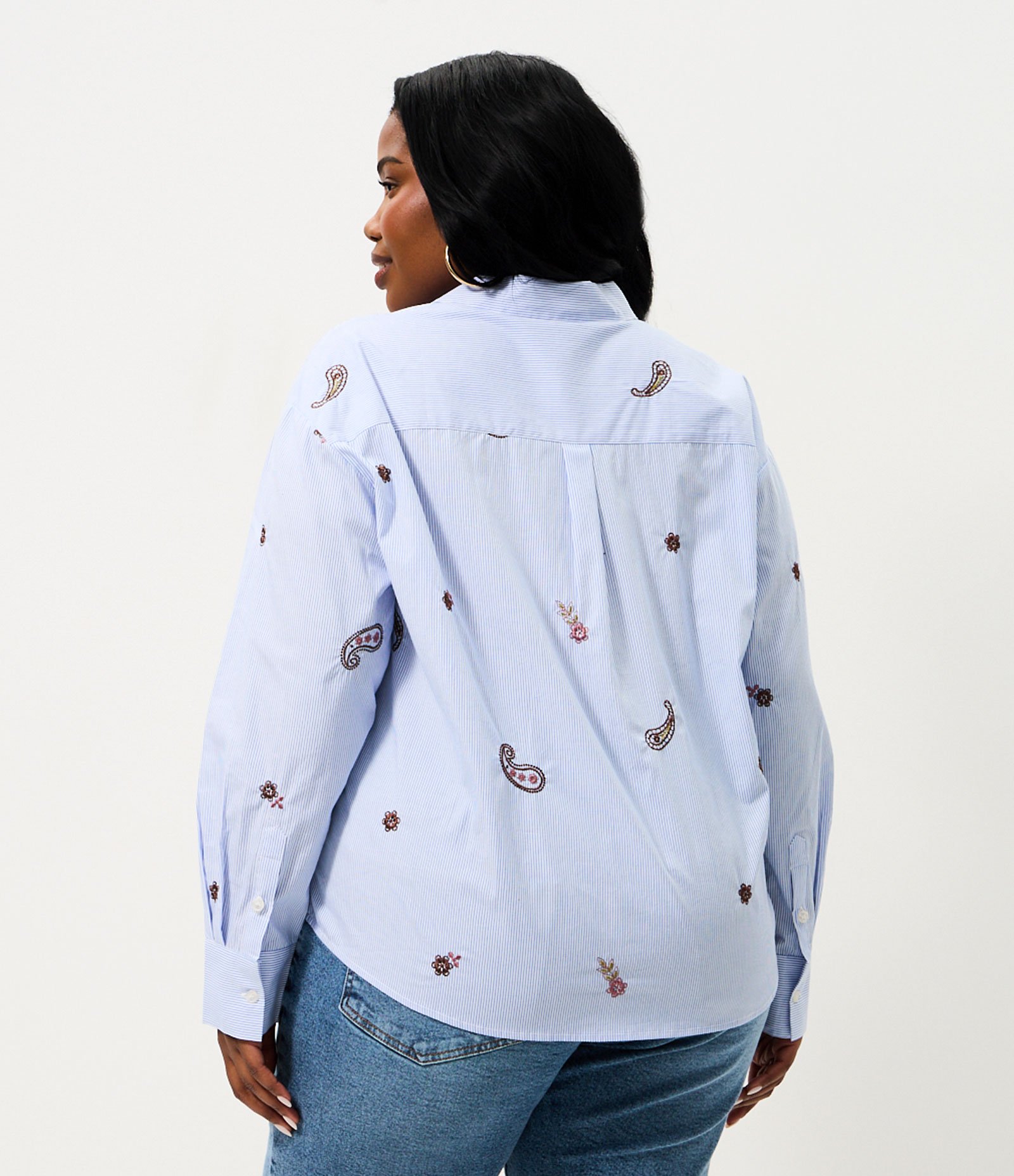 Camisa Tricoline Regular com Paisley Bordado e Listrada Curve & Plus Size Azul 4