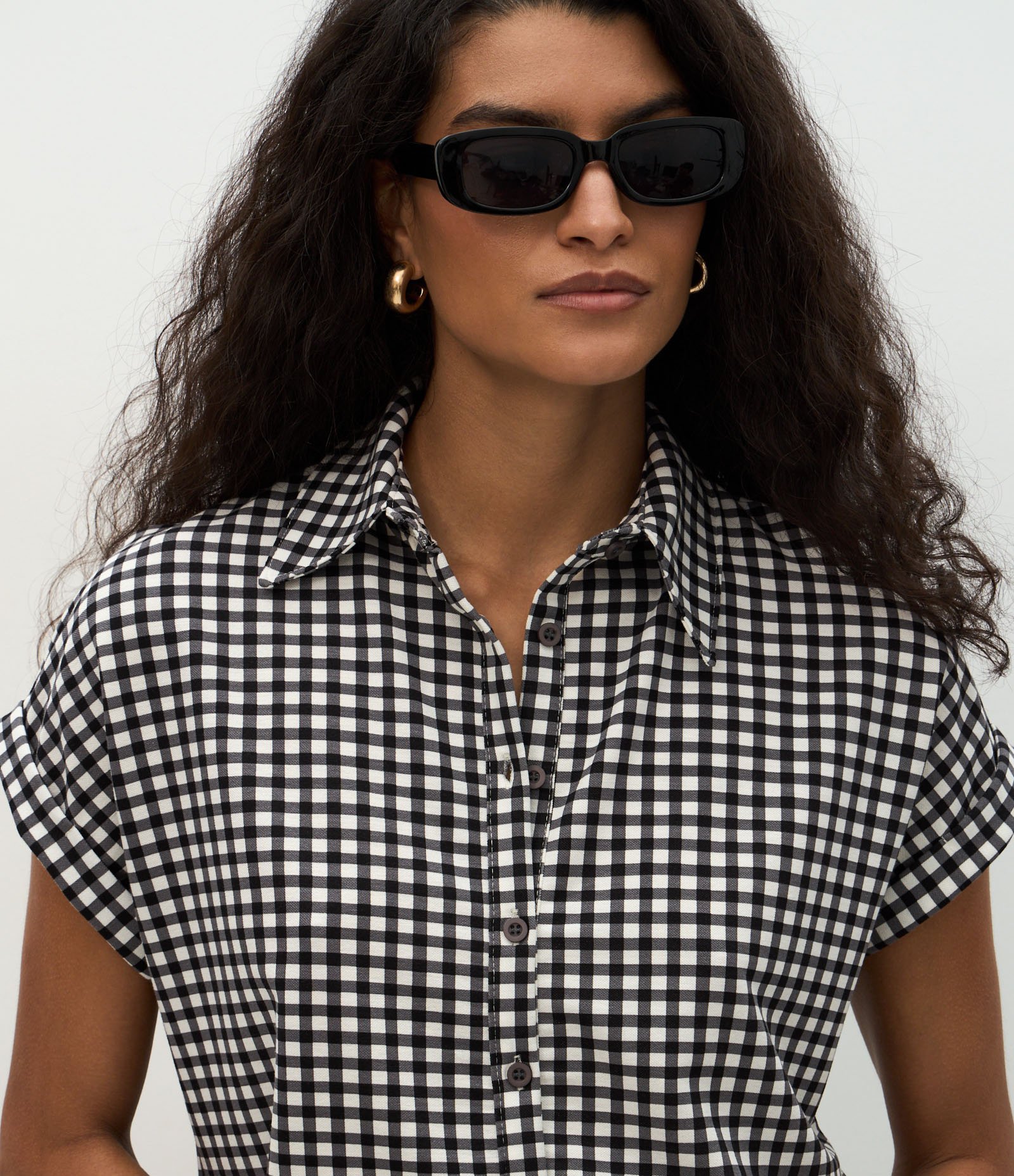 Blusa com Estampa Xadrez e Fechamento por Botões Preto 3