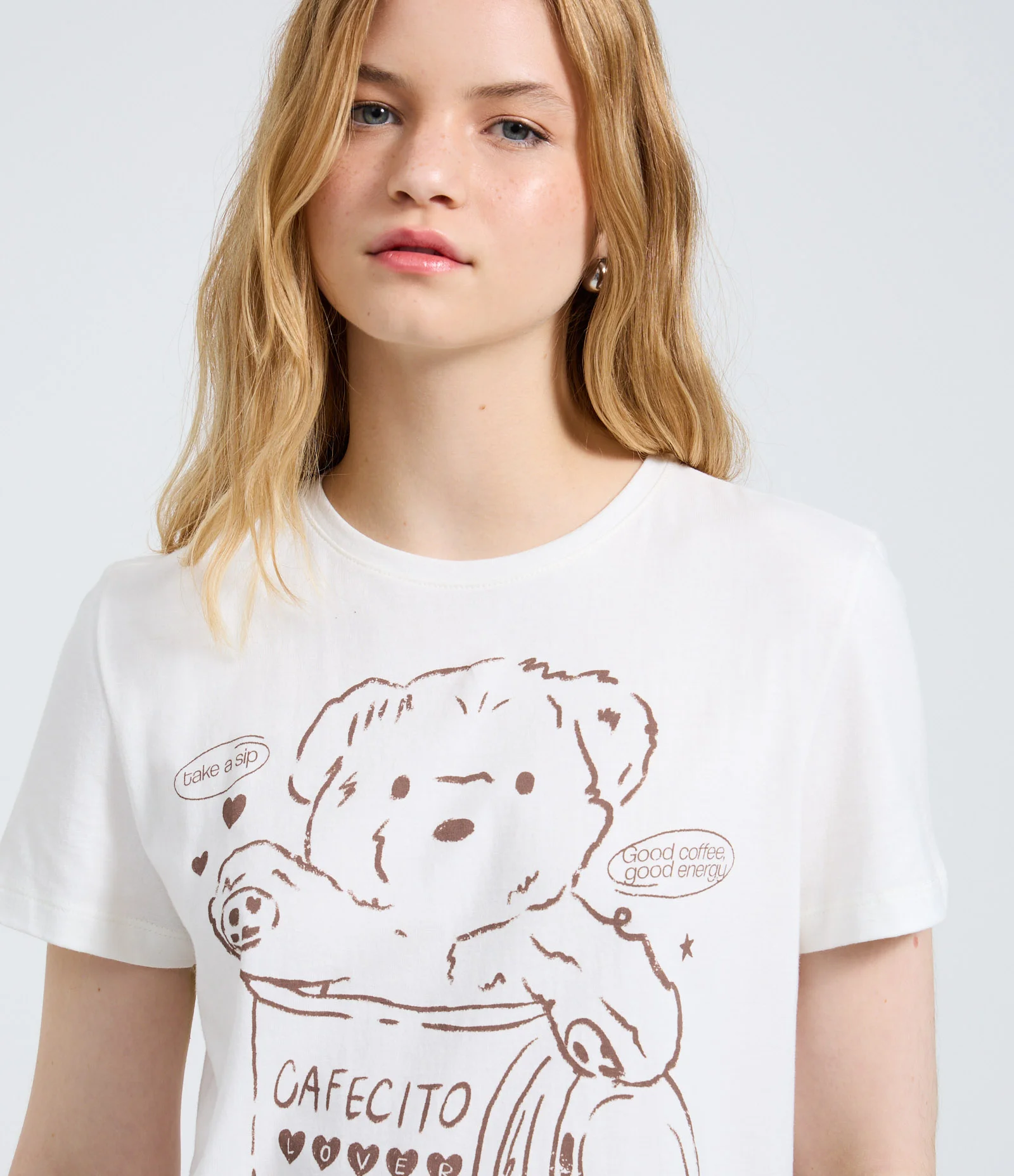 Camiseta Manga Curta com Estampa Urso e Cafecito Branco 1