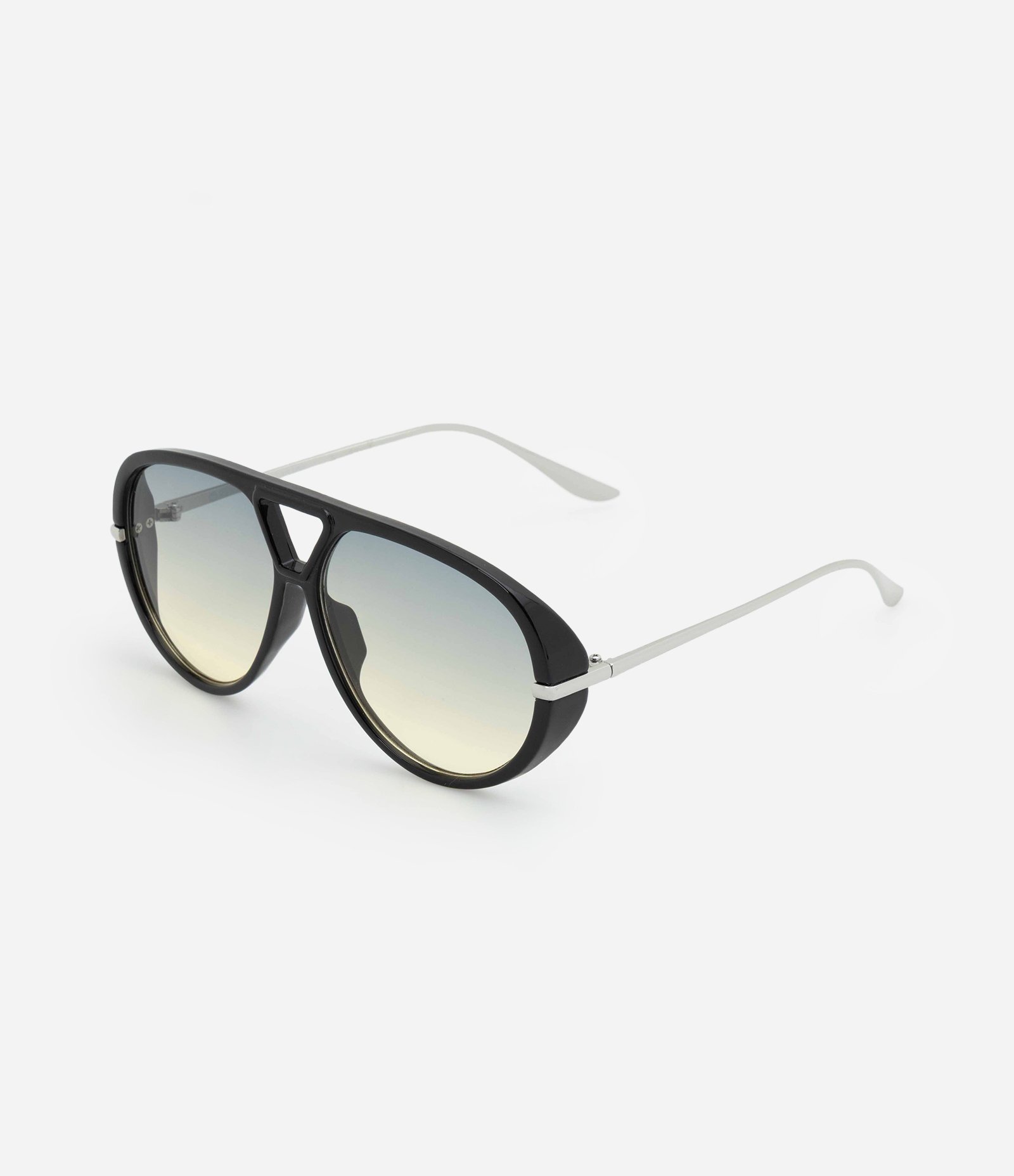 Óculos Aviador com Lentes Amplas e Hastes em Metal Preto 1