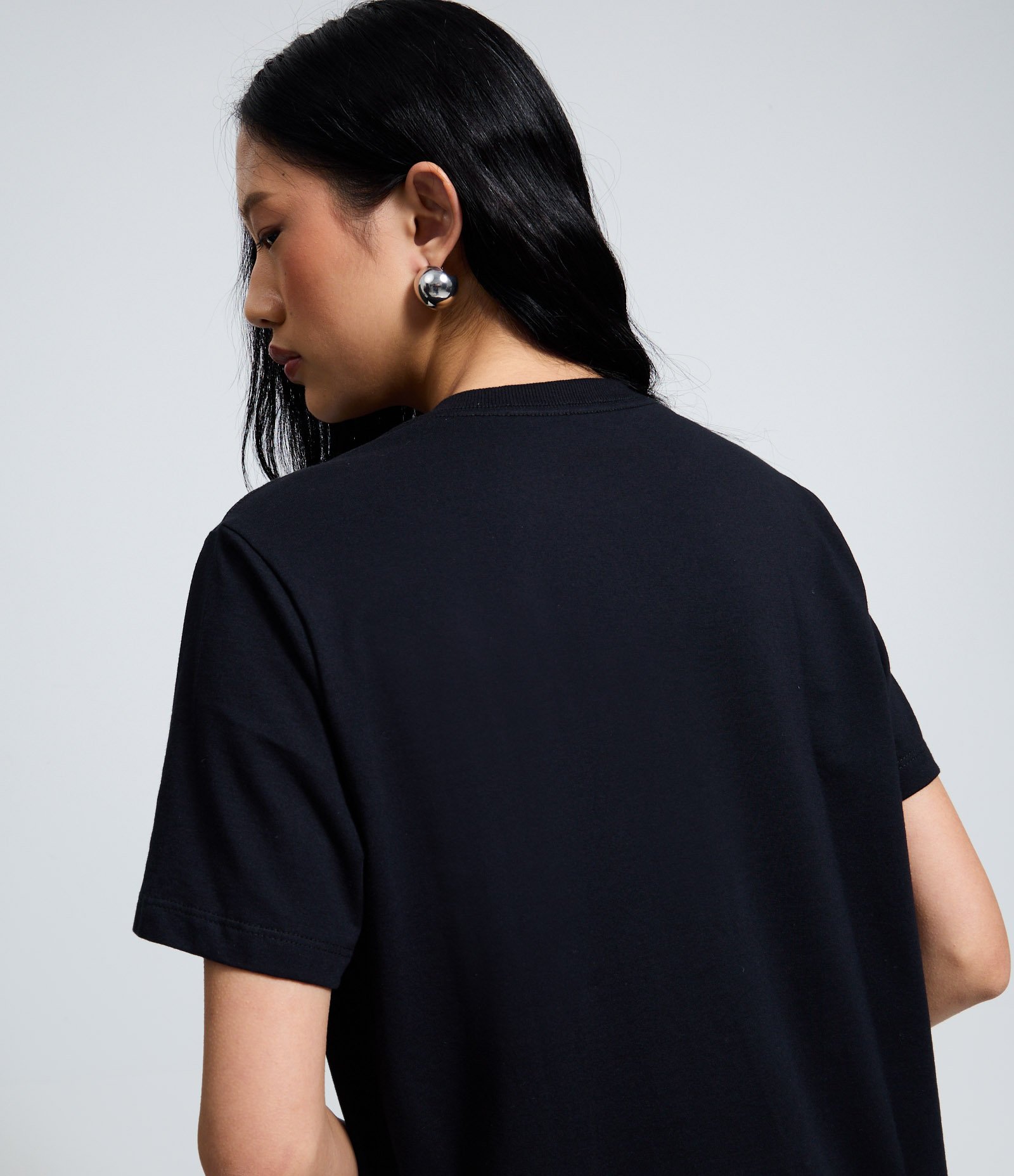 Camiseta com Estampa Cantora Lisa do Álbum Alterego Preto 4