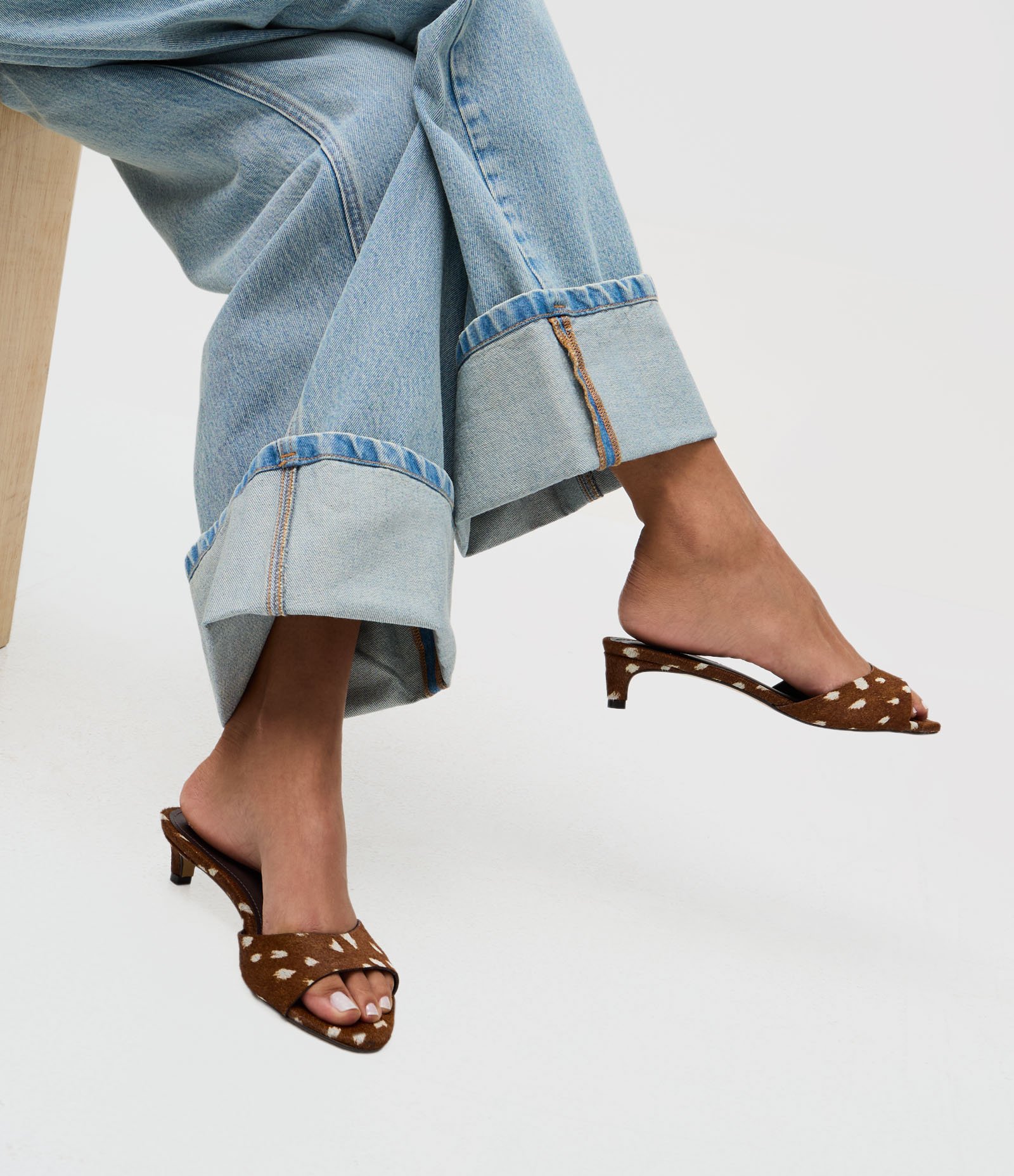 Sandália Mule em Couro com Estampa Animal Print Marrom 5