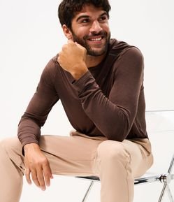 Camiseta Esportiva em Tecnologia Dry em New Pattern