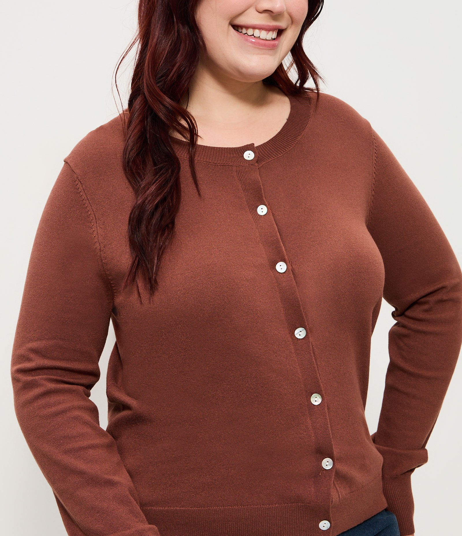 Cardigan Regular Básico em Tricô Curve & Plus Size Marrom 3
