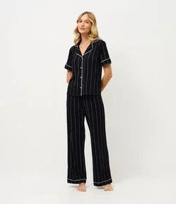Pijama Longo Americano com Estampa de Listras