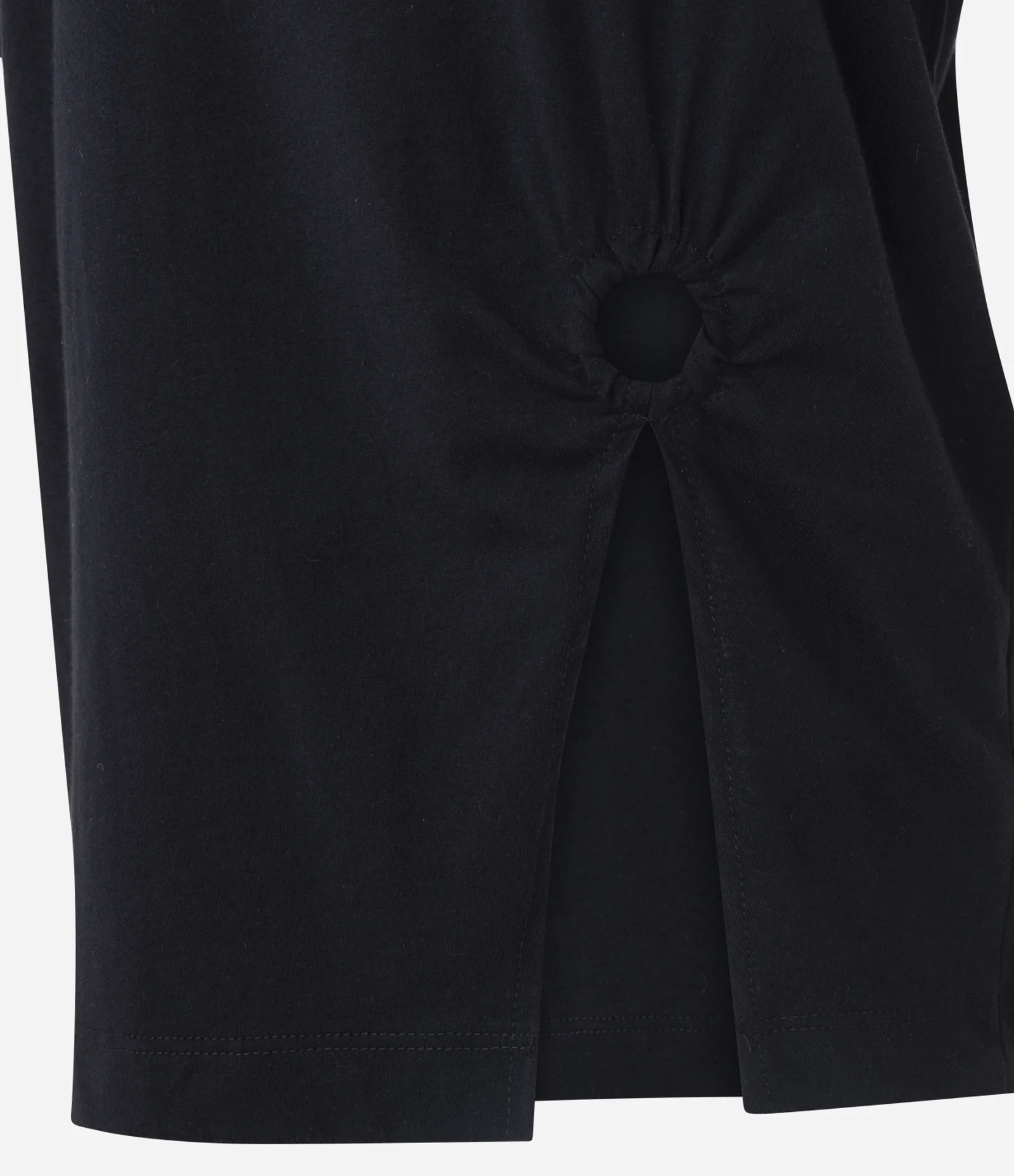 Camiseta em Algodão com Aviamento e Fenda na Lateral Preto 2