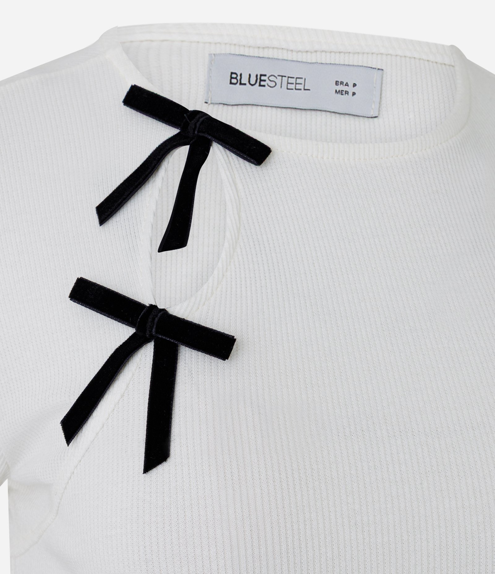 Blusa em Ribana com Detalhe de Lacinhos Branco 2