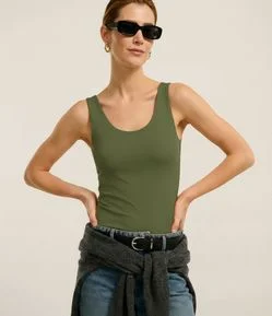Blusa em Poliamida com Decote U e Alça Larga