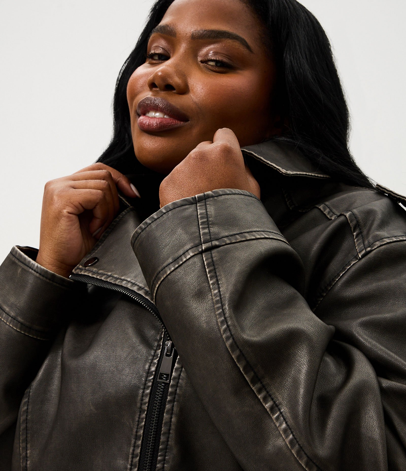 Jaqueta PU Biker Oversized Curve & Plus Size Preto 3