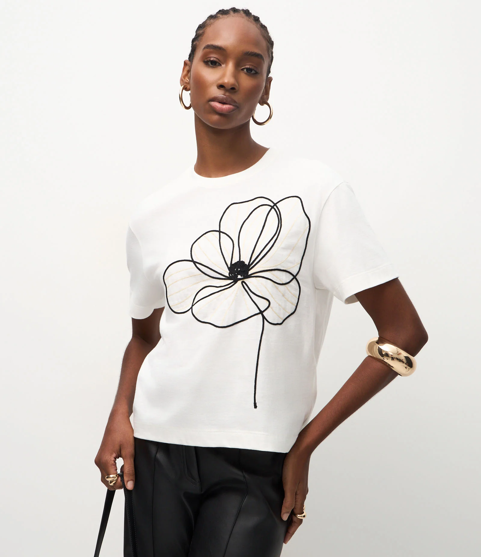 Camiseta Box com Bordado Floral Frontal Branco 1