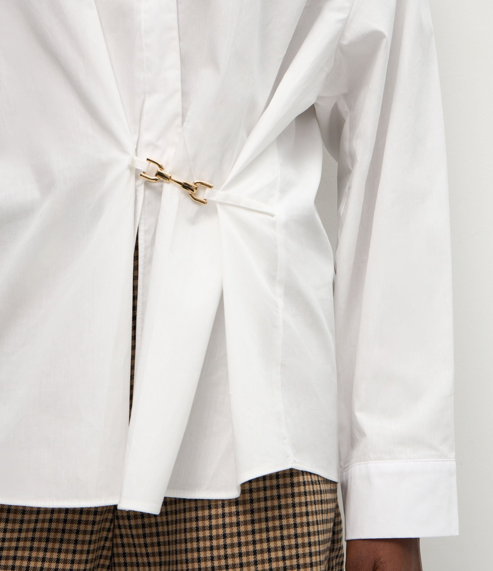 Camisa em Tricoline com Aviamento na Cintura Branco 3