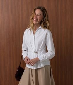 Camisa em Tricoline com Aviamento na Cintura