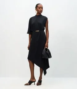 Vestido Assimétrico em Crepe com Gola Alta
