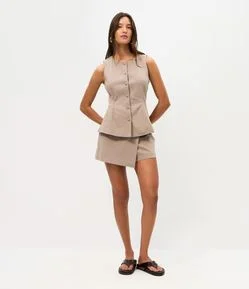 Short Saia em Bengaline com Frente Assimétrica