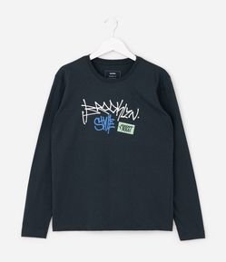 Camiseta Infantil com Estampa Grafitada Brooklyn Style – Tam 5 a 14 Anos