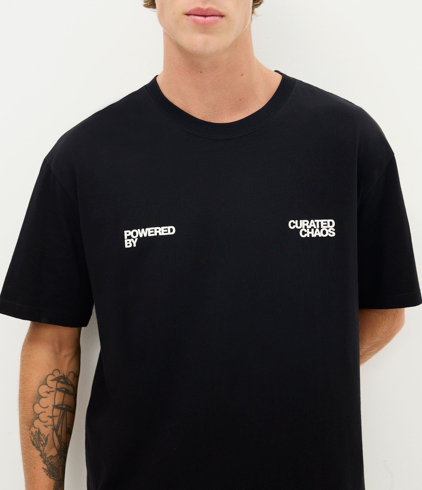 Camiseta Relaxed Manga Curta em Algodão com Estampa Toca-Discos Vinil Preto 4