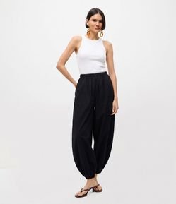 Calça Balloon em Tricoline com Elástico no Cós e Tornozelo