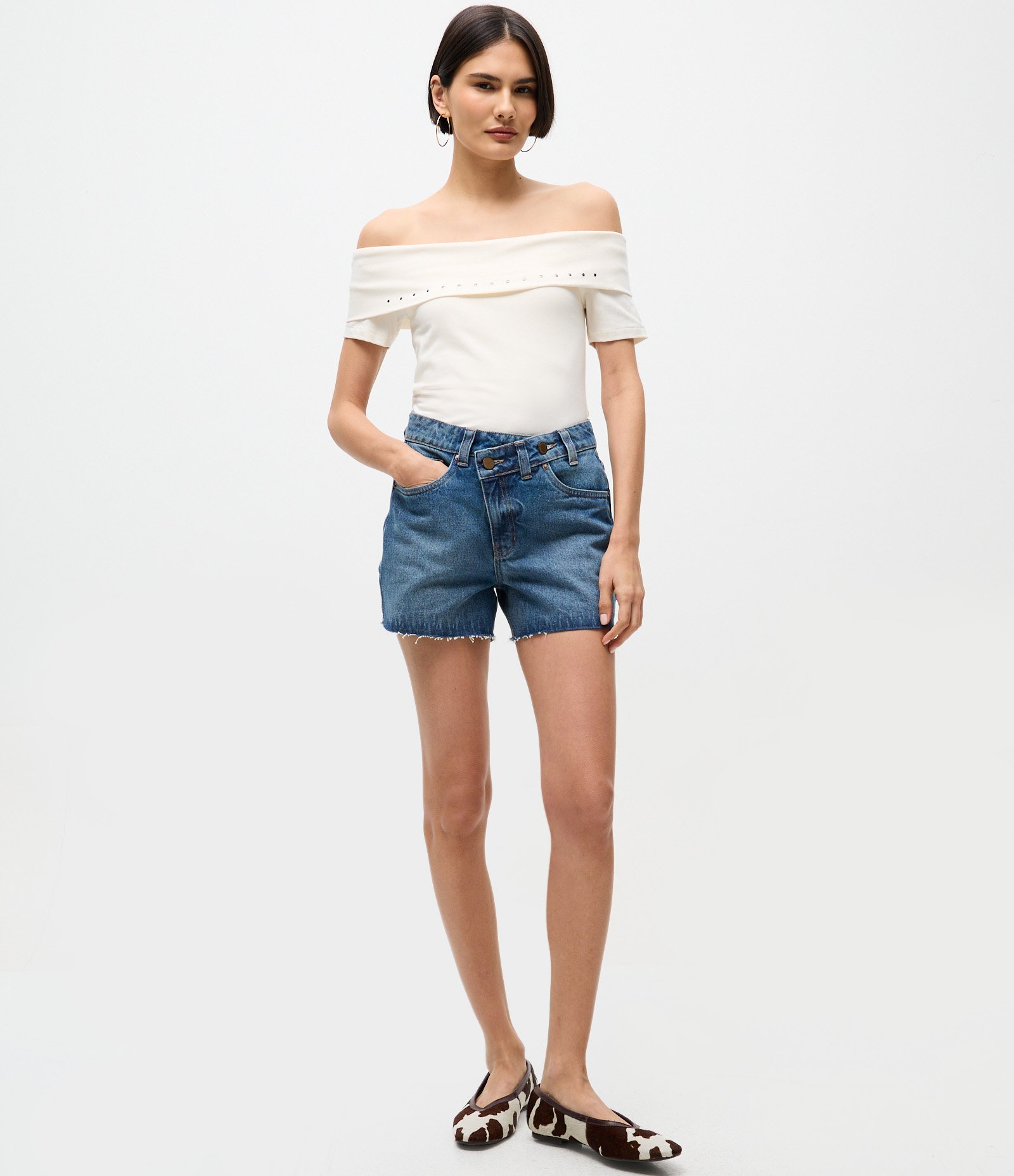 Blusa Ombro a Ombro em Algodão com Tachinhas Off White 2